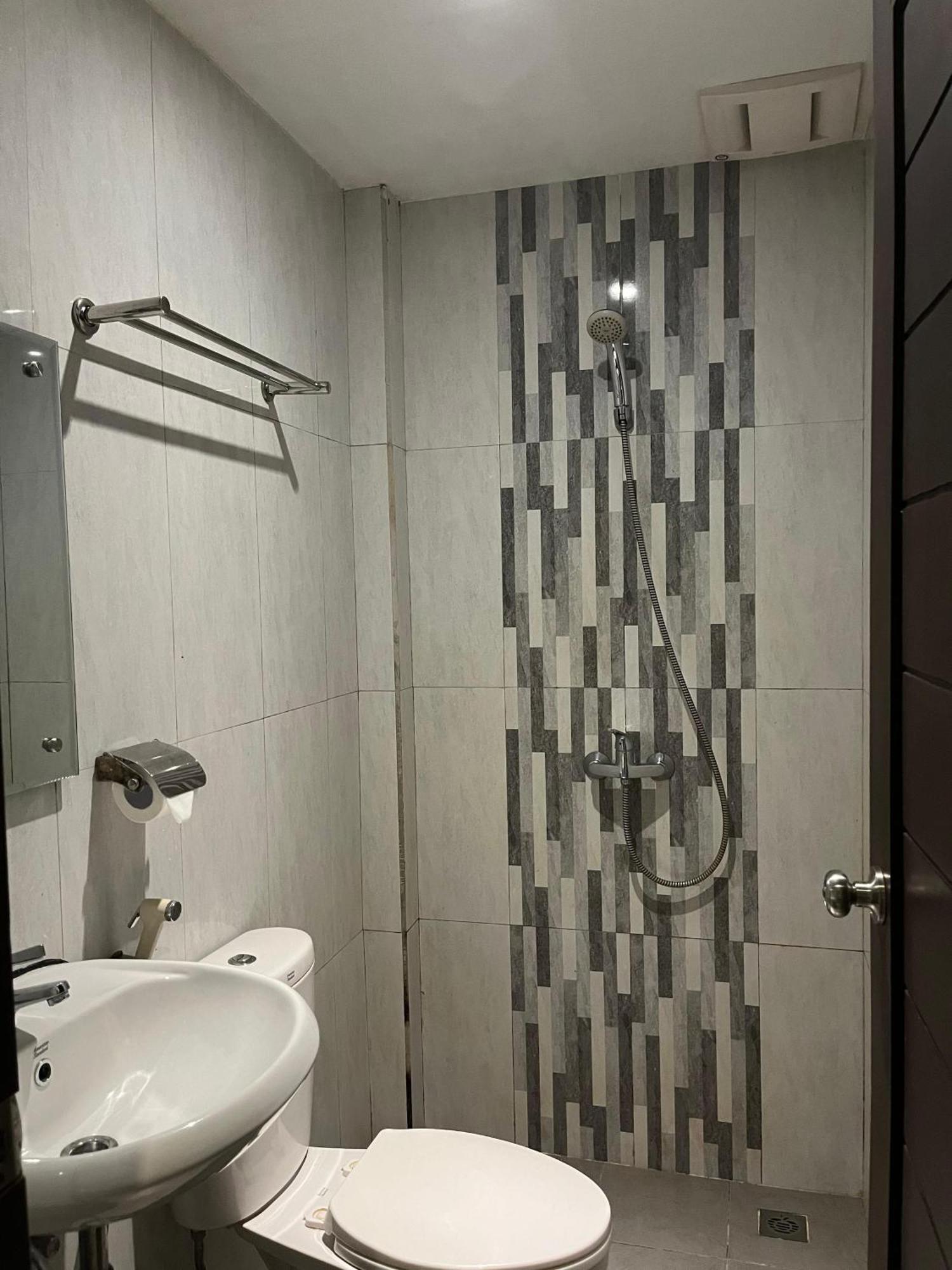 Bless Hotels Sintang Exterior foto